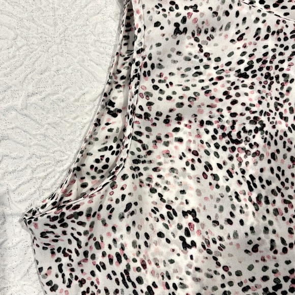 DKNY beautiful, pullover blouse - Picture 6 of 7